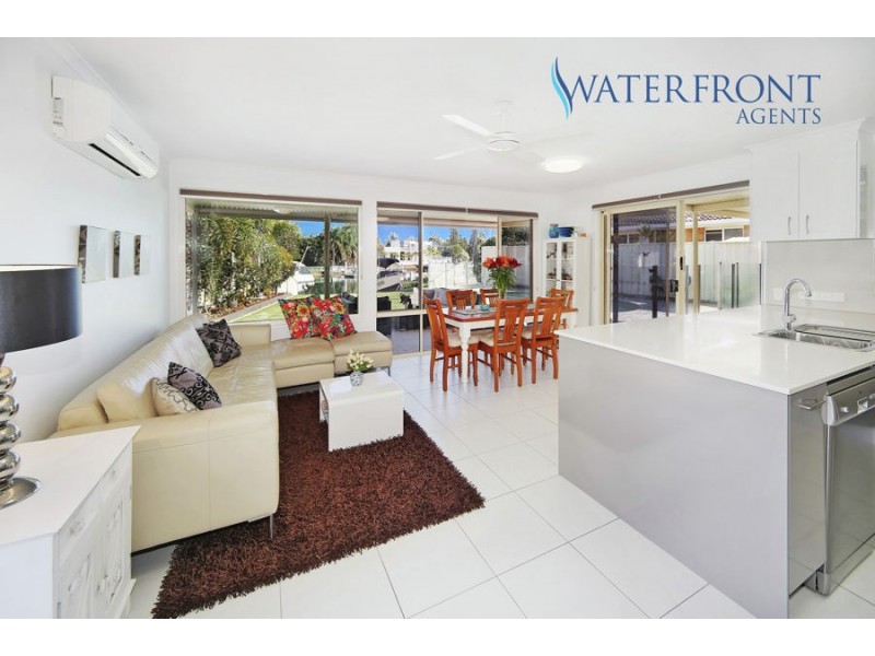 2 Coomaroo Crescent, Minyama QLD 4575