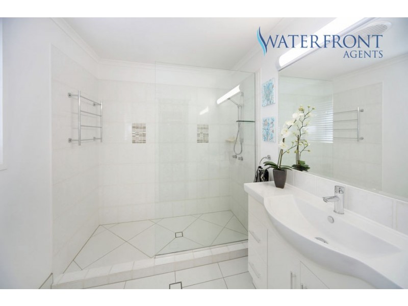 2 Coomaroo Crescent, Minyama QLD 4575