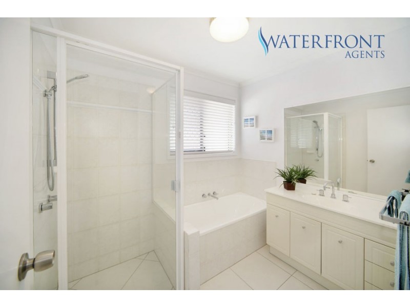 2 Coomaroo Crescent, Minyama QLD 4575