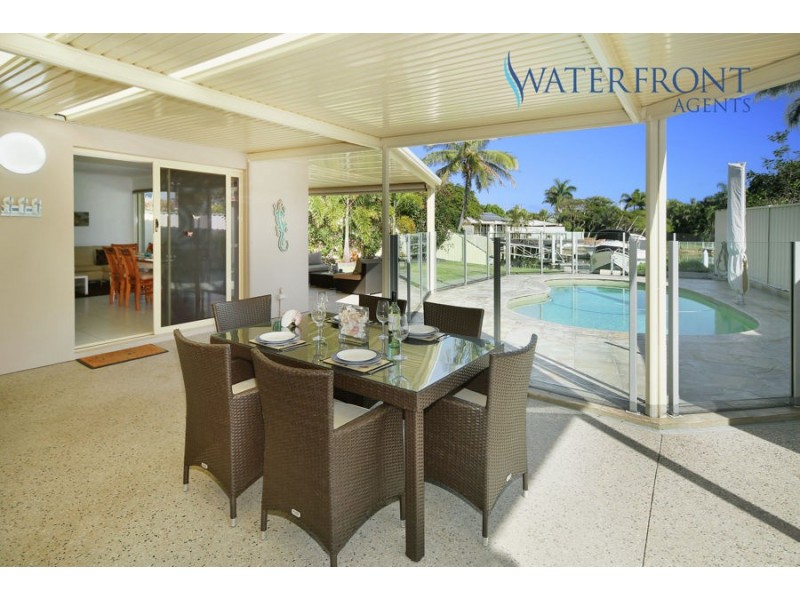 2 Coomaroo Crescent, Minyama QLD 4575