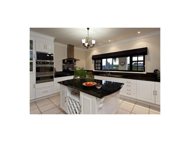 110 Sunbird Chase, “The Quays”, Parrearra QLD 4575