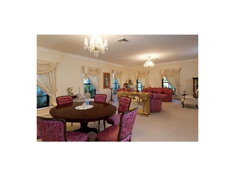 110 Sunbird Chase, “The Quays”, Parrearra QLD 4575