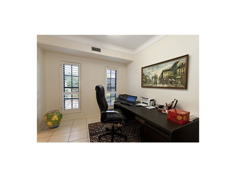 110 Sunbird Chase, “The Quays”, Parrearra QLD 4575