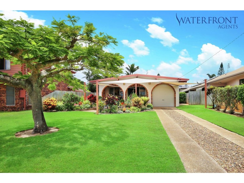 21 Harbour Parade, Buddina QLD 4575