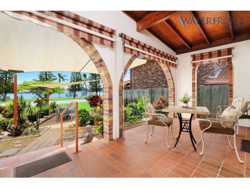 21 Harbour Parade, Buddina QLD 4575