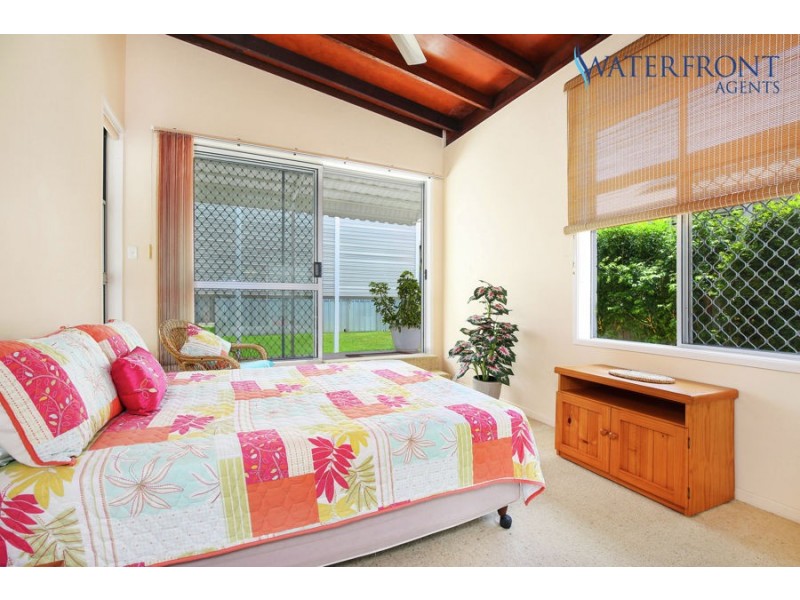 21 Harbour Parade, Buddina QLD 4575