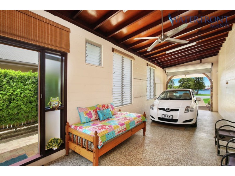 21 Harbour Parade, Buddina QLD 4575