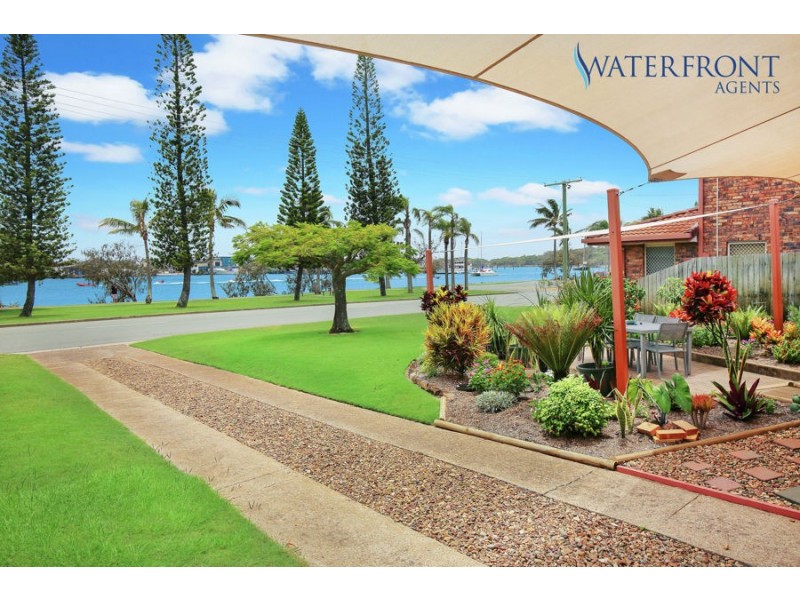 21 Harbour Parade, Buddina QLD 4575