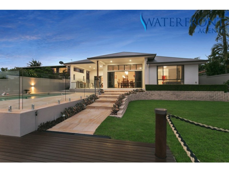 8 Birubi Street, Minyama QLD 4575