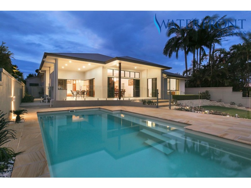 8 Birubi Street, Minyama QLD 4575