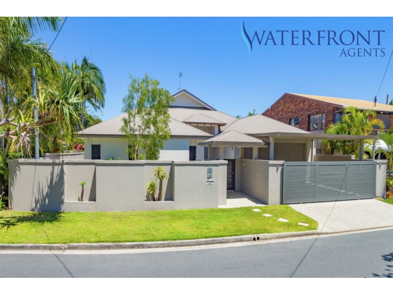 8 Birubi Street, Minyama QLD 4575