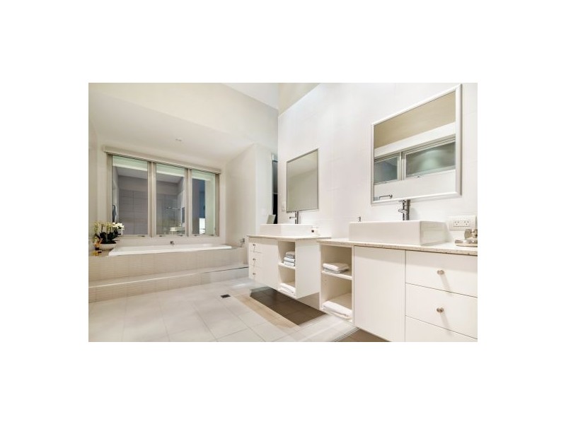 14 Yulunga Place, Mooloolaba QLD 4557