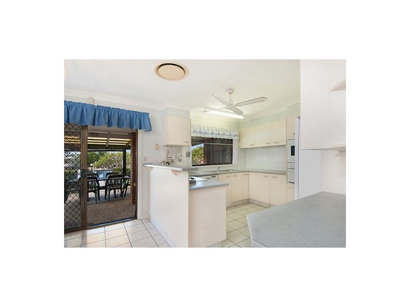 19 Adelong Crescent, Buddina QLD 4575