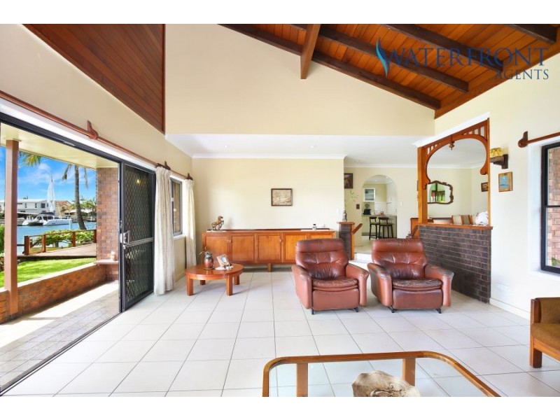 25 Kumbada Court, Minyama QLD 4575