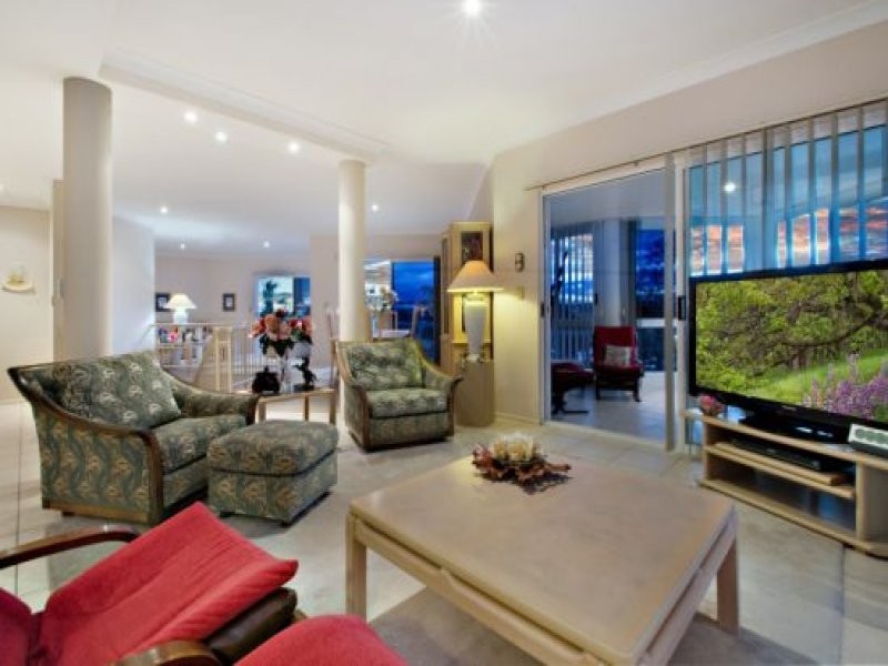 2 Harbour Parade, Buddina QLD 4575