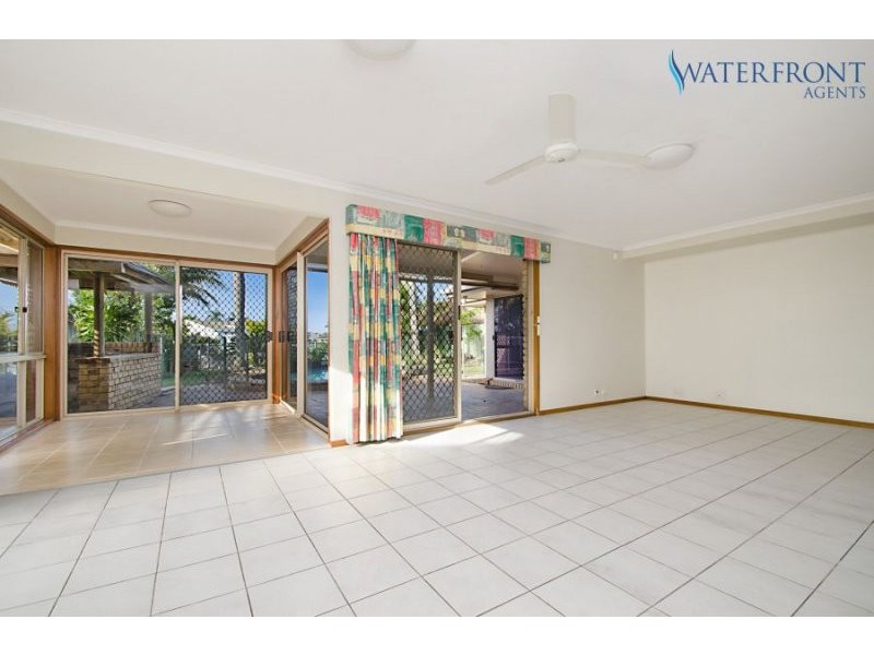 1 Myoora Court, Minyama QLD 4575