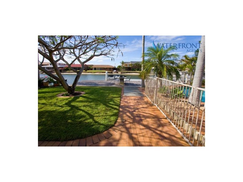 17 Barellan Avenue, Buddina QLD 4575