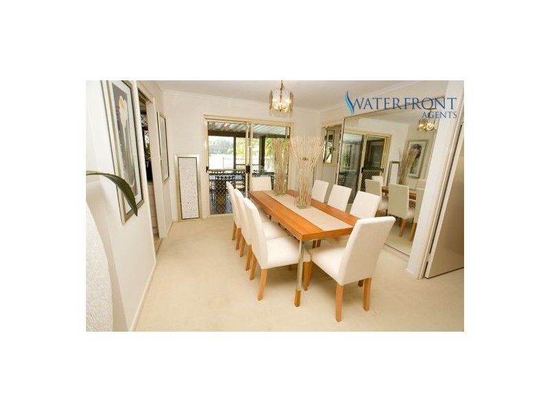 17 Barellan Avenue, Buddina QLD 4575