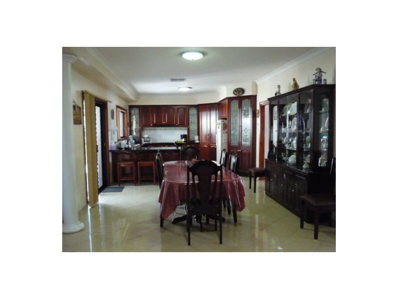 113 Greenway Drive, West Hoxton NSW 2171