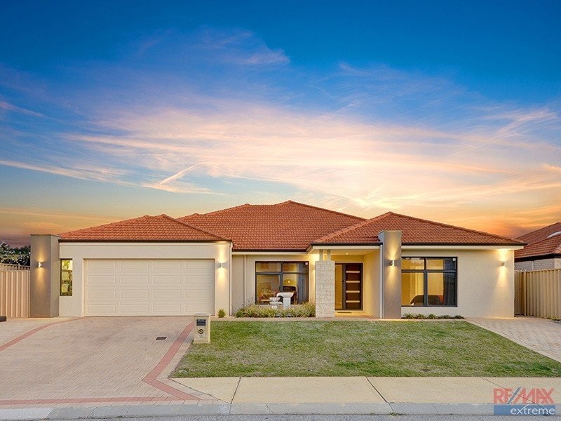 11 Venice Entrance, Iluka WA 6028