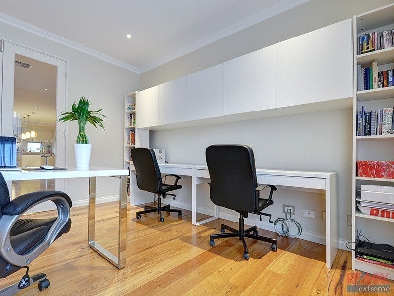 11 Venice Entrance, Iluka WA 6028