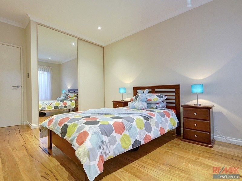 11 Venice Entrance, Iluka WA 6028