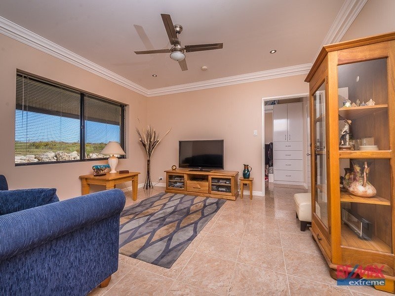 292 Sovereign Hill Drive, Gabbadah WA 6041