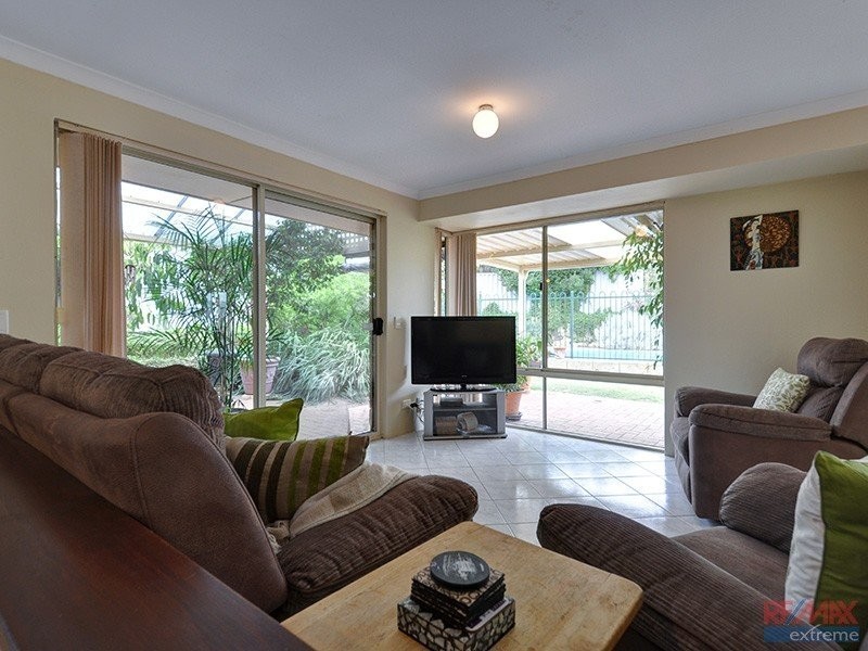 48 Selkirk Drive, Kinross WA 6028