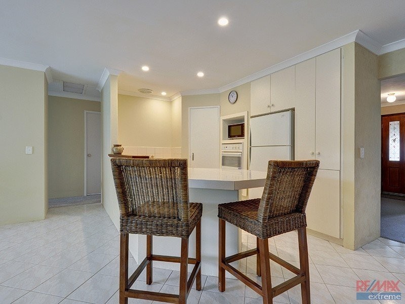 48 Selkirk Drive, Kinross WA 6028