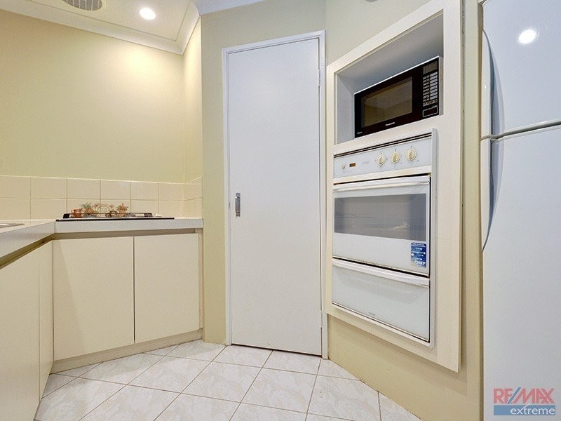 48 Selkirk Drive, Kinross WA 6028