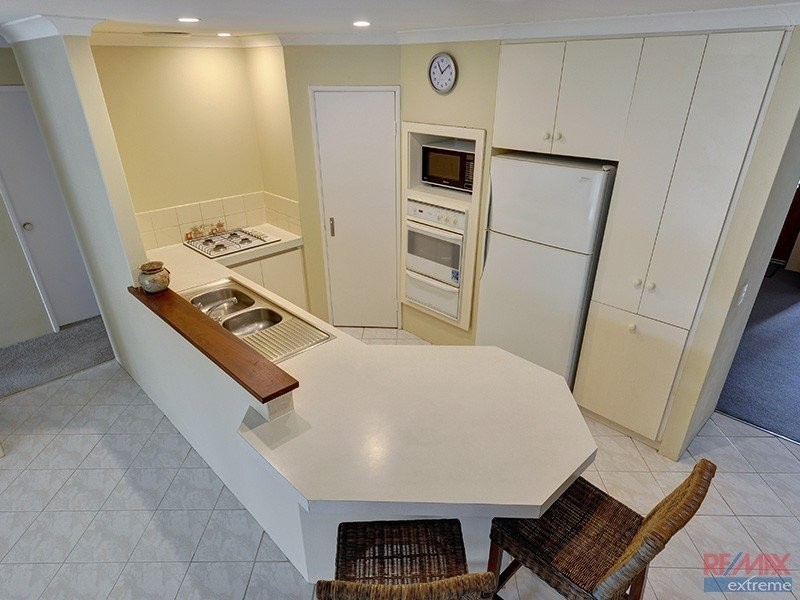 48 Selkirk Drive, Kinross WA 6028