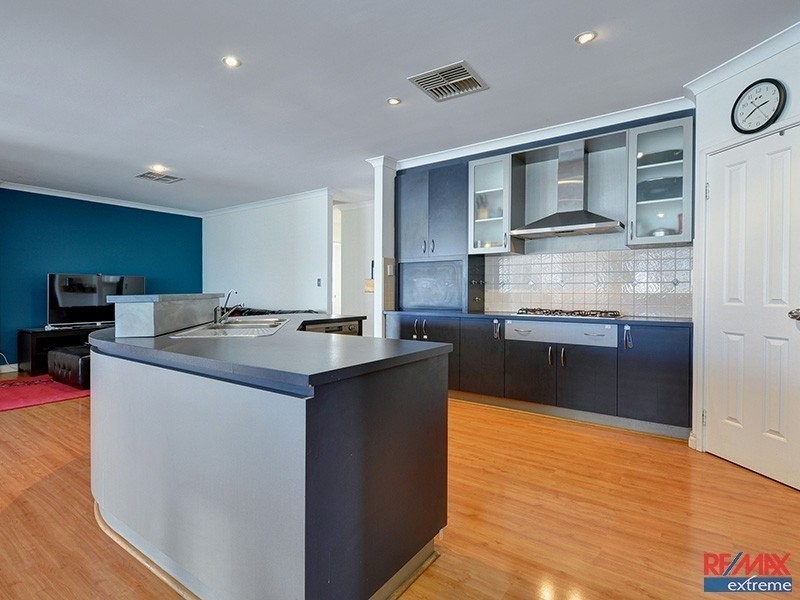 7 Walbrook Mews, Landsdale WA 6065