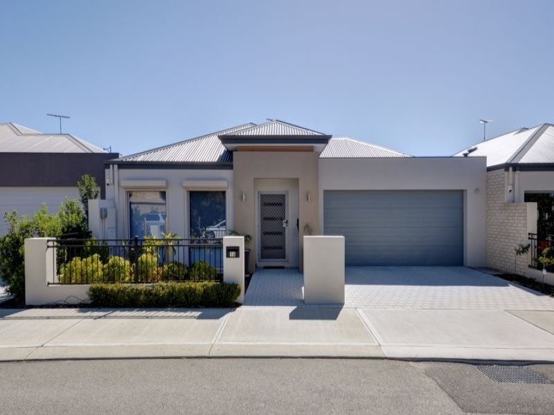16 Macdonagh Avenue, Darch WA 6065