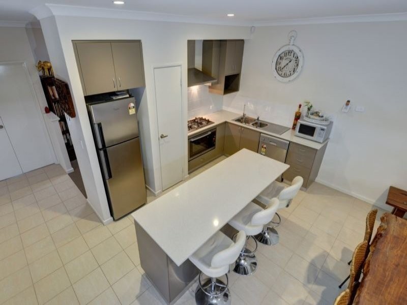 16 Macdonagh Avenue, Darch WA 6065