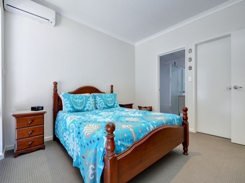 16 Macdonagh Avenue, Darch WA 6065