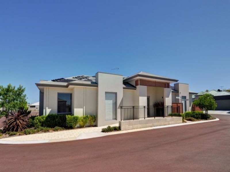 16 Macdonagh Avenue, Darch WA 6065