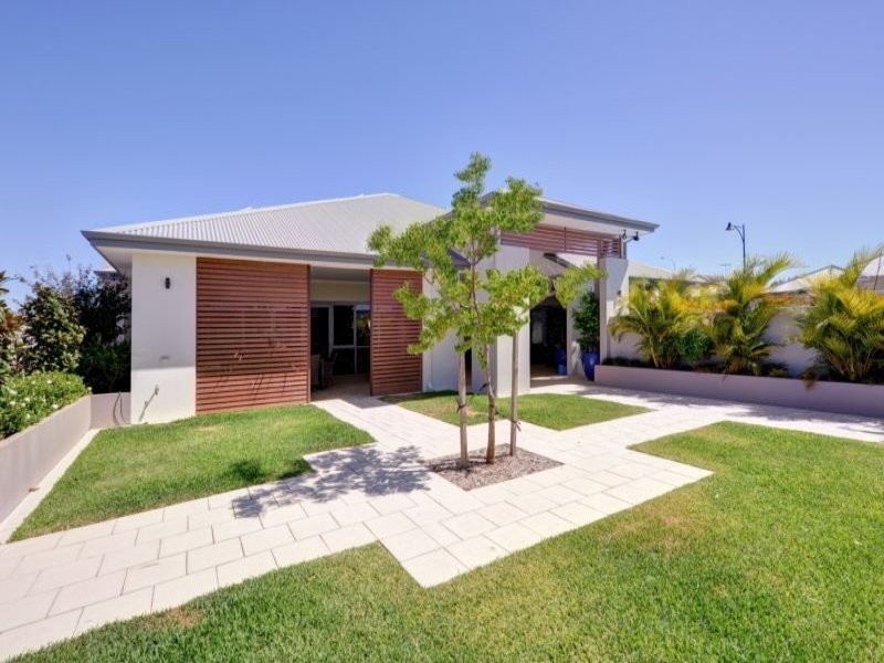 16 Macdonagh Avenue, Darch WA 6065