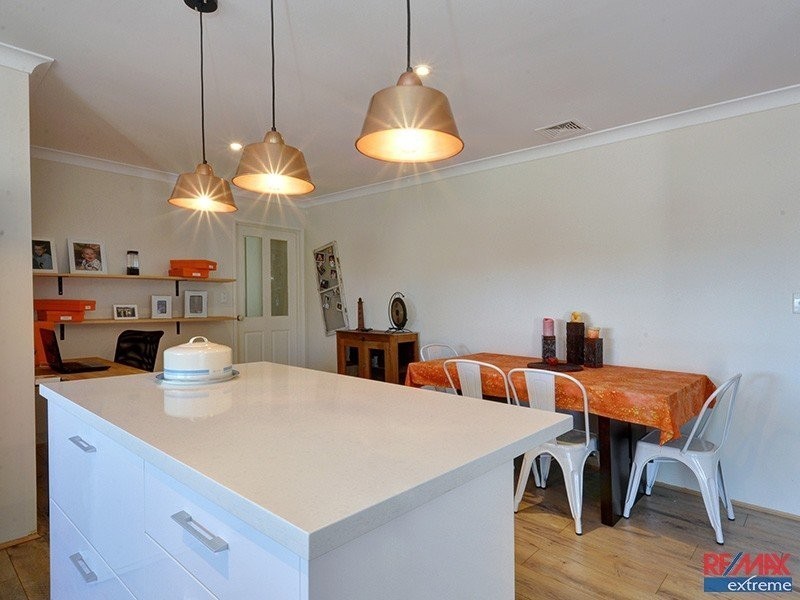 2 McKee Place, Kingsley WA 6026