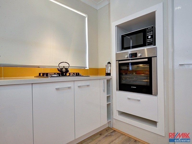 2 McKee Place, Kingsley WA 6026