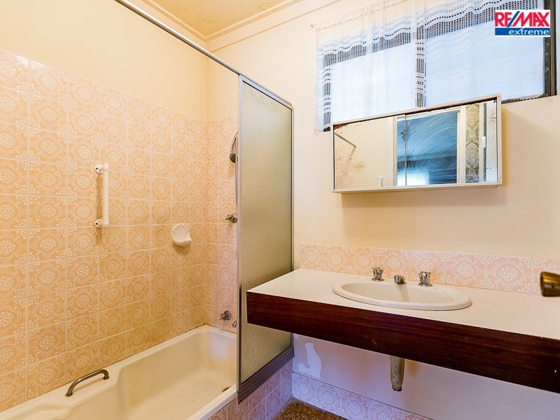 182 Camberwarra Drive, Craigie WA 6025