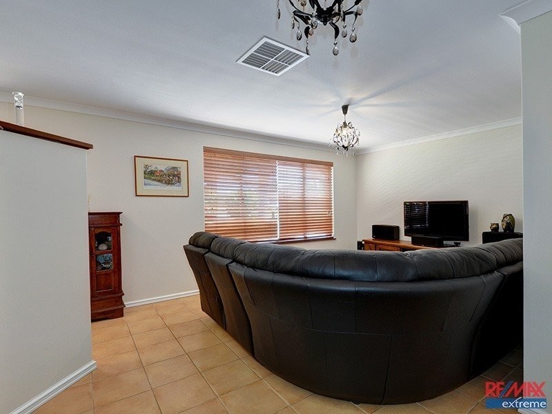 10 Carrick Way, Kinross WA 6028