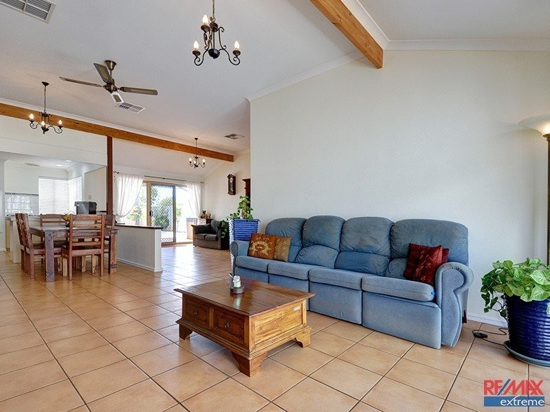 10 Carrick Way, Kinross WA 6028