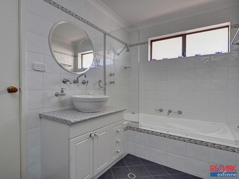 10 Theba Court, Heathridge WA 6027