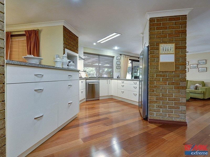 10 Theba Court, Heathridge WA 6027