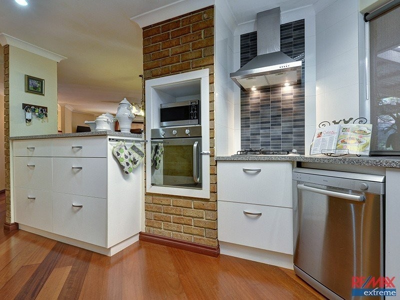 10 Theba Court, Heathridge WA 6027