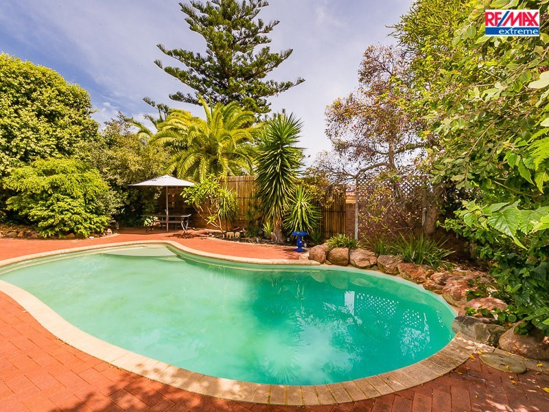 5 Caprice Place, Heathridge WA 6027