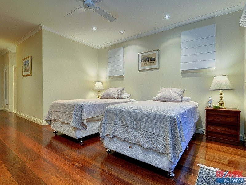 34 Axbridge Street, Karrinyup WA 6018