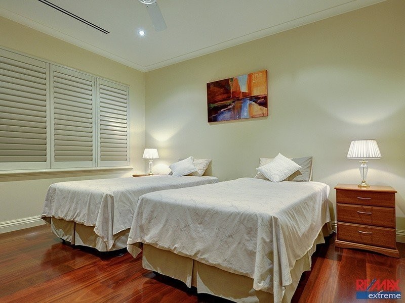 34 Axbridge Street, Karrinyup WA 6018