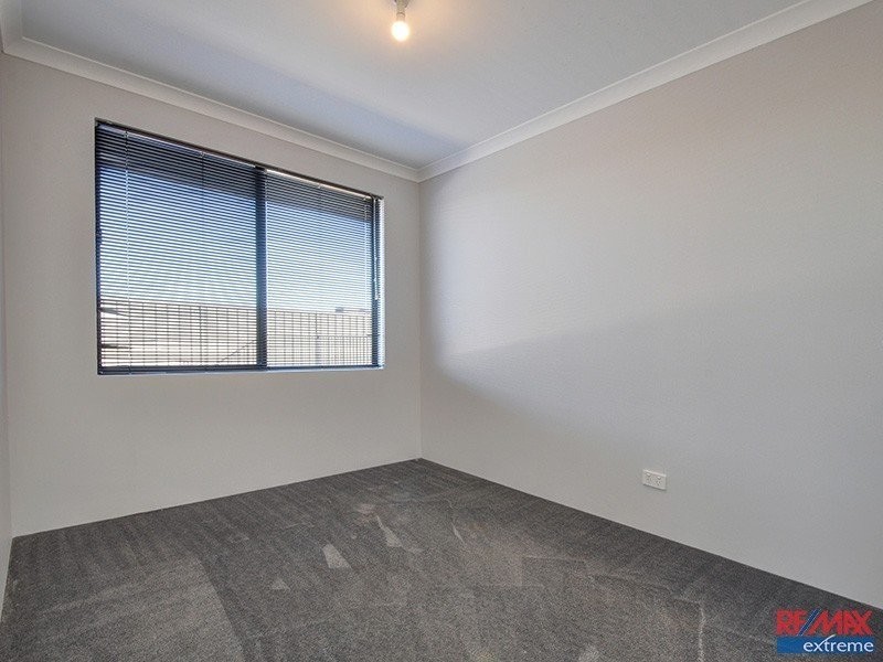 9 Saxicola Road, Banksia Grove WA 6031