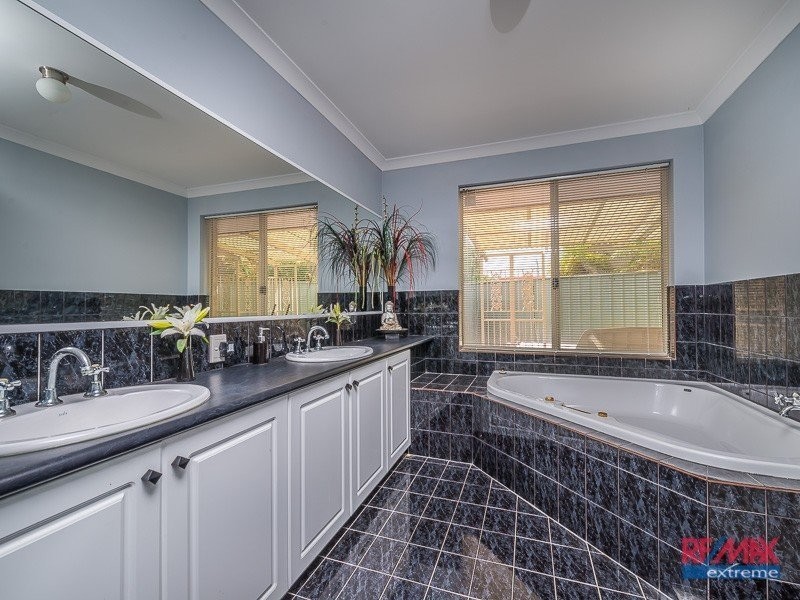 5 Peaceful Close, Marangaroo WA 6064